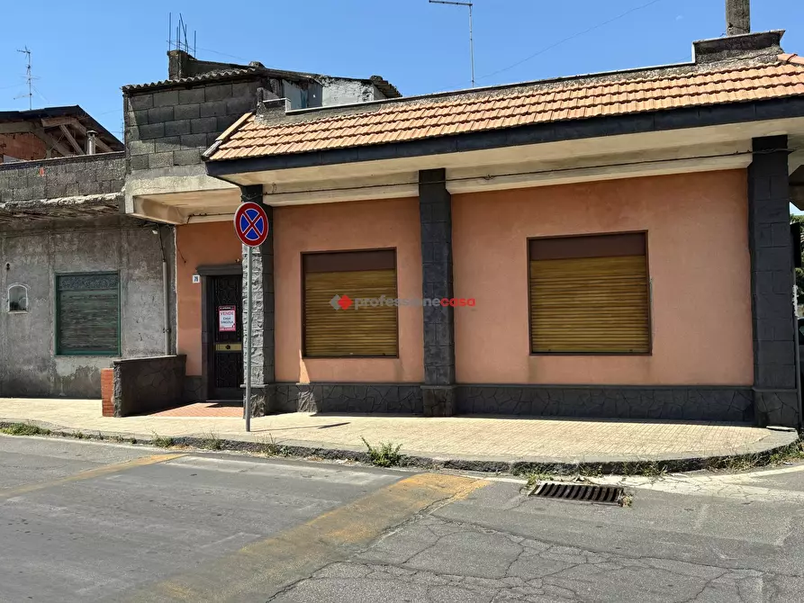 Immagine 1 di Casa indipendente in vendita  in Via Montegrappa, 79 a San Giovanni La Punta