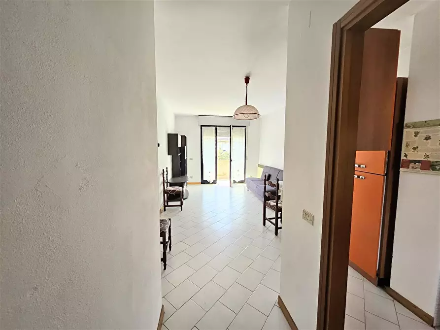 Immagine 15 di Appartamento in vendita  in Via RONCHI, 48 a Massa
