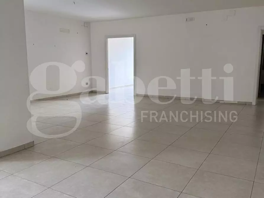 Immagine 3 di Appartamento in vendita  in Via Nazionale Appia a Curti