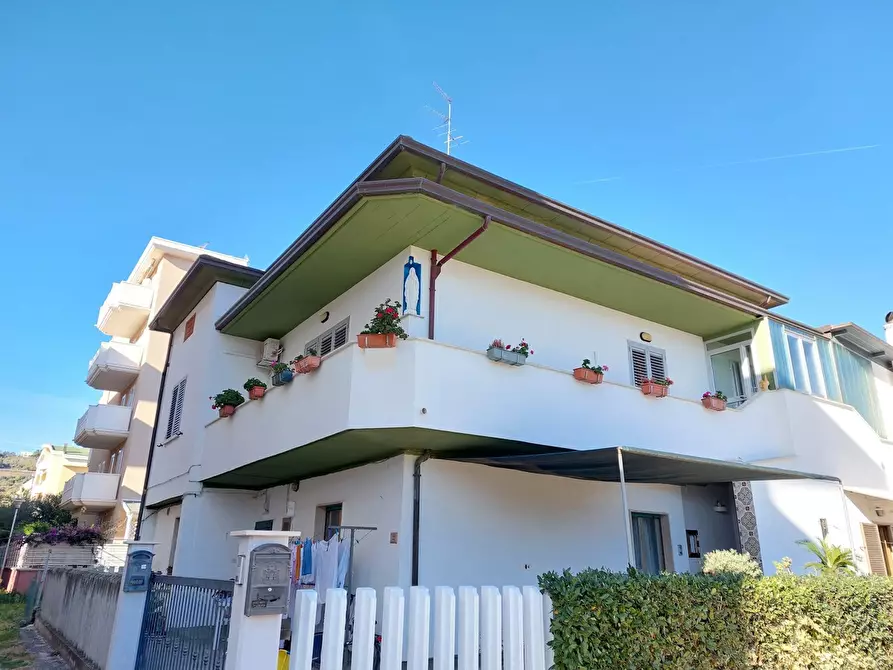 Immagine 1 di Appartamento in vendita  in Via degli Oleandri, 22 a Alba Adriatica