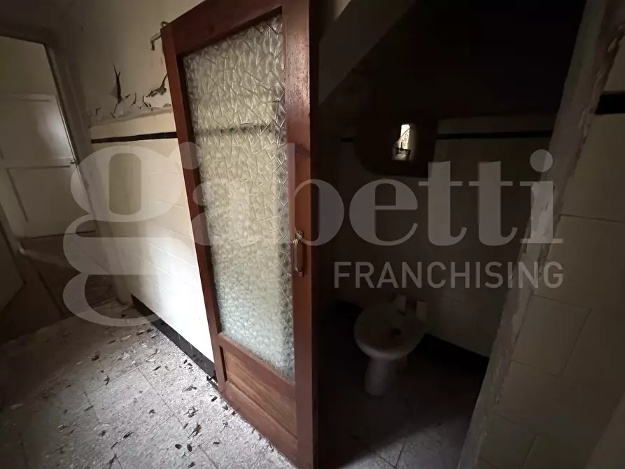 Immagine 21 di Appartamento in vendita  in Via Corte dei Guarini, 11 a Lecce