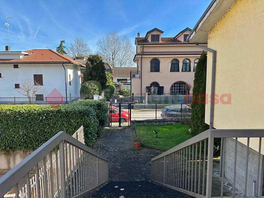 Immagine 5 di Villa in vendita  in Via Delle Robinie a Opera