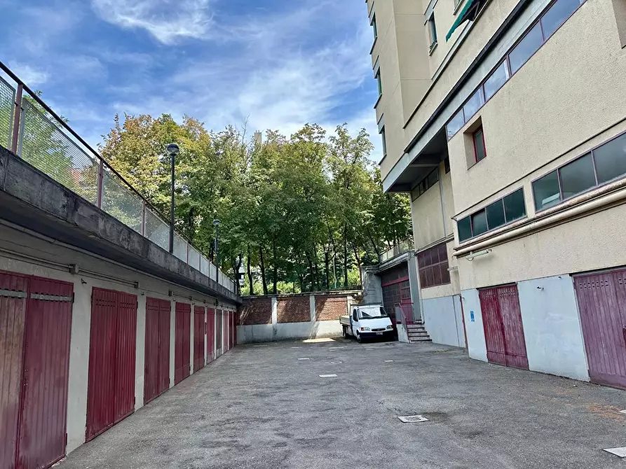 Immagine 27 di Appartamento in vendita  in Via Emilia Levante, 194/15 a Bologna