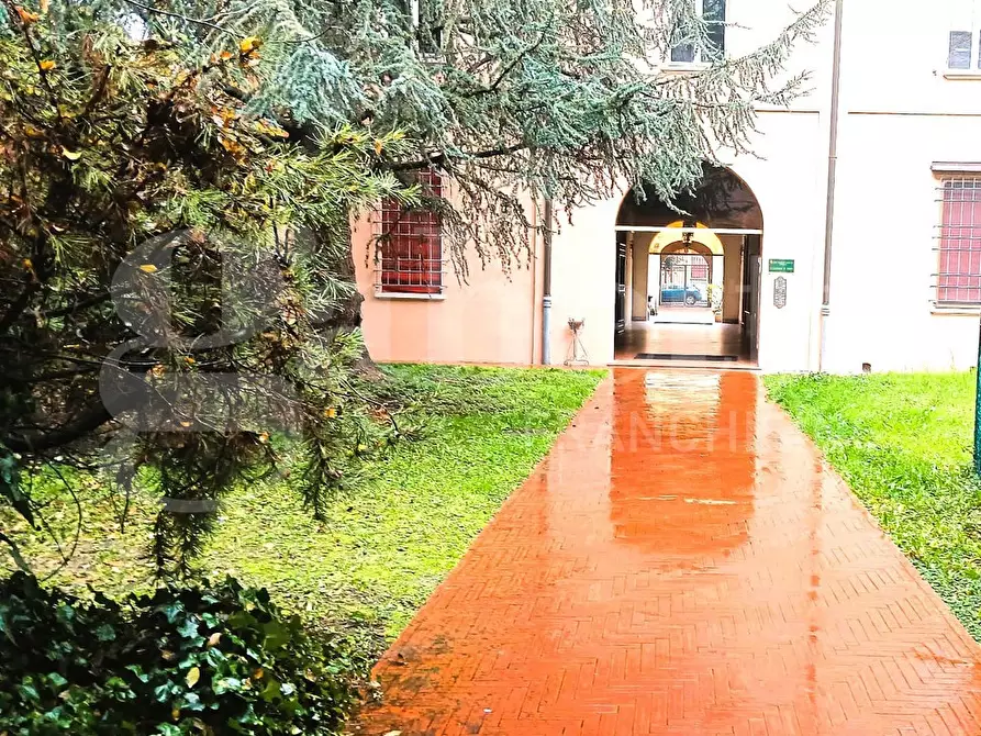 Immagine 11 di Ufficio in affitto  in Corso Guercino, 74 a Cento