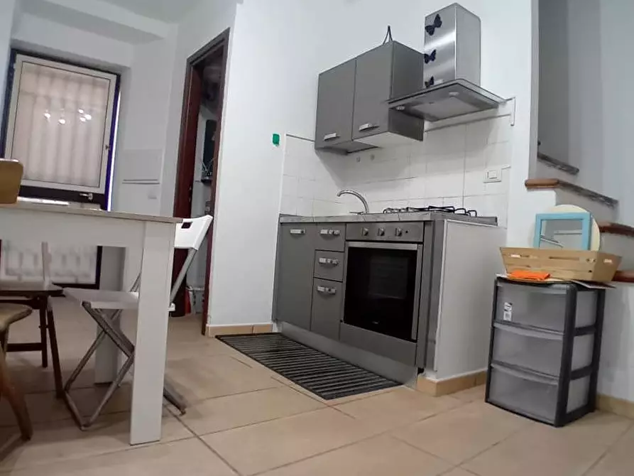 Immagine 10 di Appartamento in affitto  in Vico S. Maria Apparente a Napoli