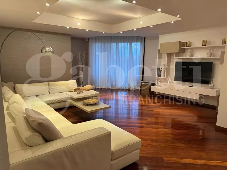 Immagine 9 di Appartamento in vendita  in Via N. Colajanni, 3/A a Bari