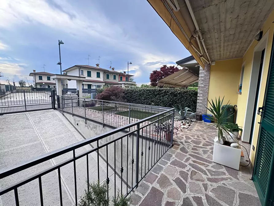 Immagine 4 di Appartamento in vendita  in Via Don Domenico Elidoro, 16 a Pumenengo