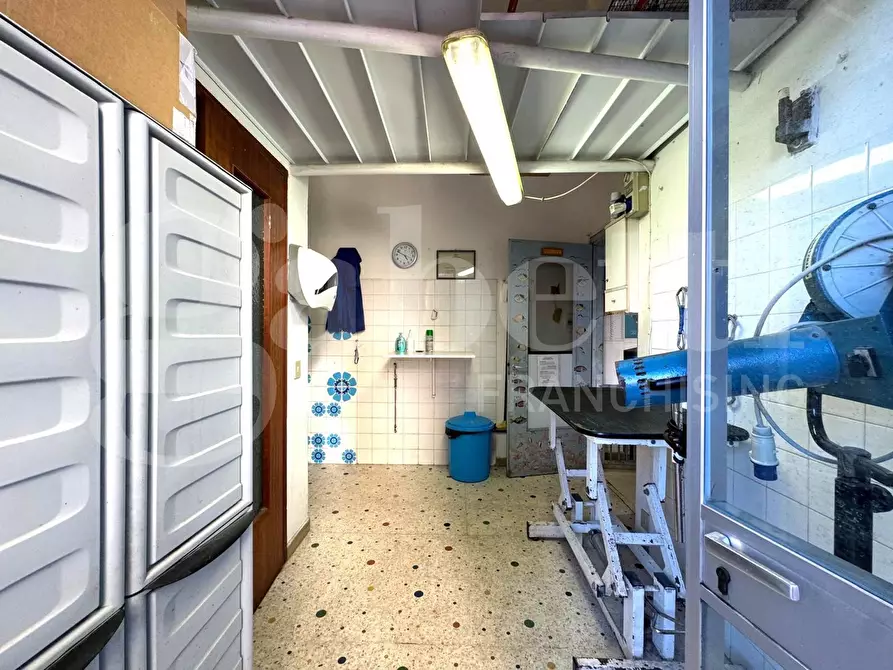 Immagine 9 di Negozio in vendita  in Via Caboto, 24 a Andora
