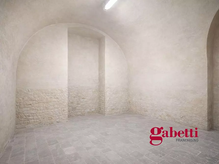 Immagine 12 di Negozio in vendita  in Via Borgo Vittorio, 27 C a Roma