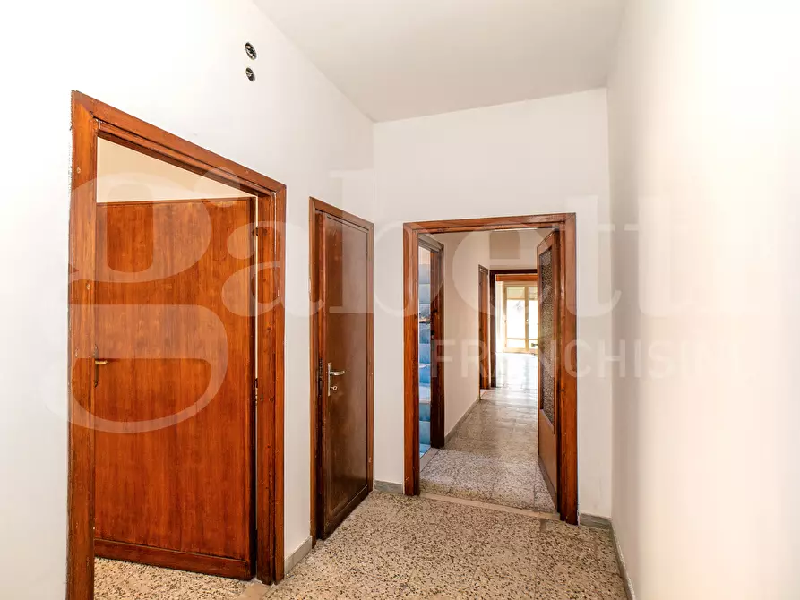 Immagine 5 di Appartamento in vendita  in Viale Oscar Sinigaglia, 11 a Roma