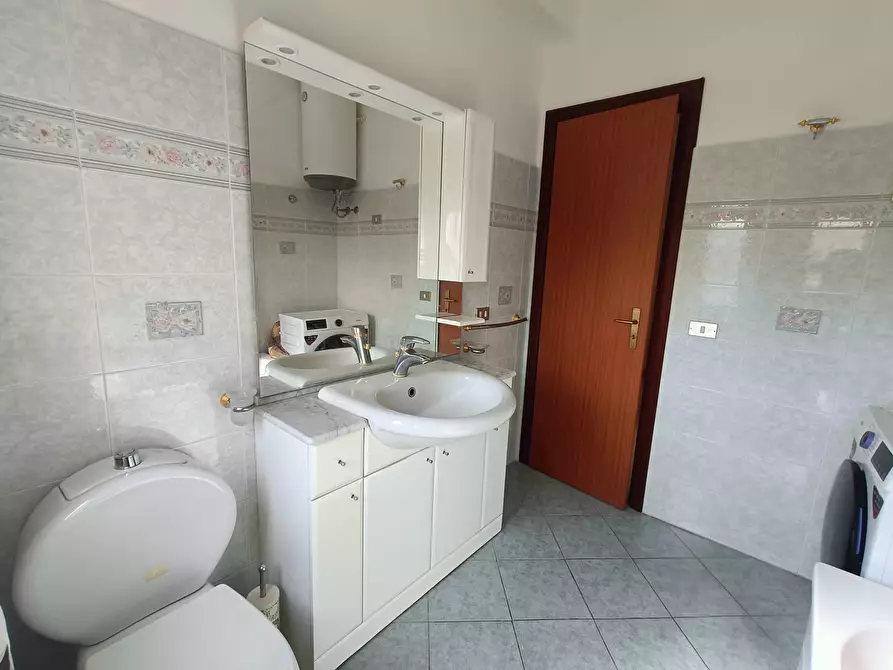 Immagine 10 di Appartamento in vendita  in Via Francesco Bussone  da Carmagnolaa, 4 a Messina