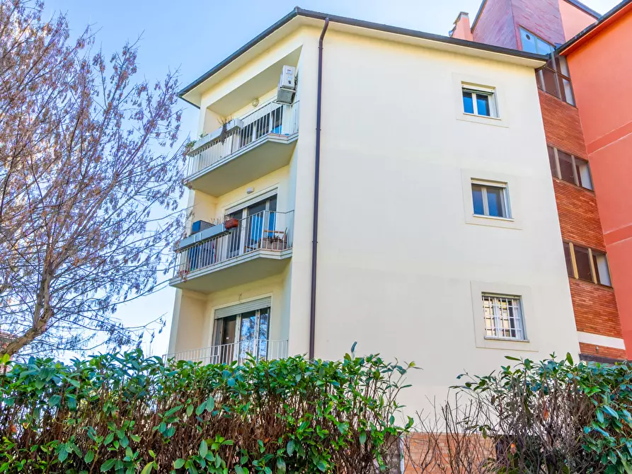 Immagine 36 di Appartamento in vendita  in Via dell'Uccellino, 2 a Bologna