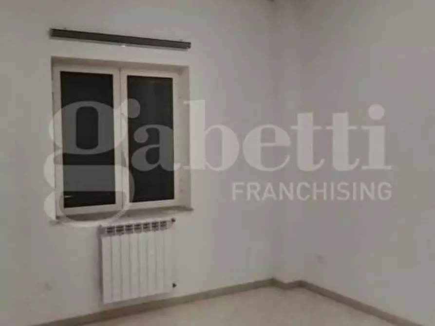 Immagine 9 di Ufficio in affitto  in Via Massimo Troisi, 5 a Orta Di Atella