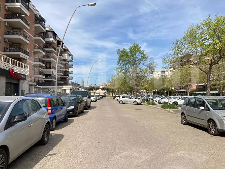 Immagine 3 di Negozio in vendita  in Via guareschi, 23 a San Severo