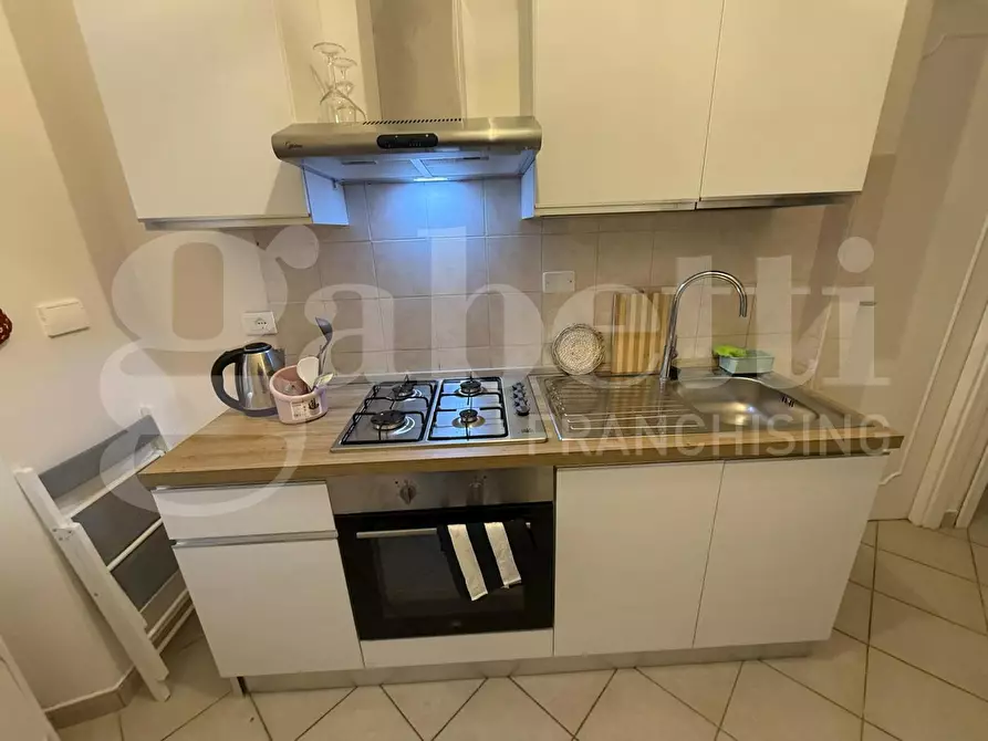 Immagine 7 di Appartamento in vendita  in Via delle Palme, 170 a Roma