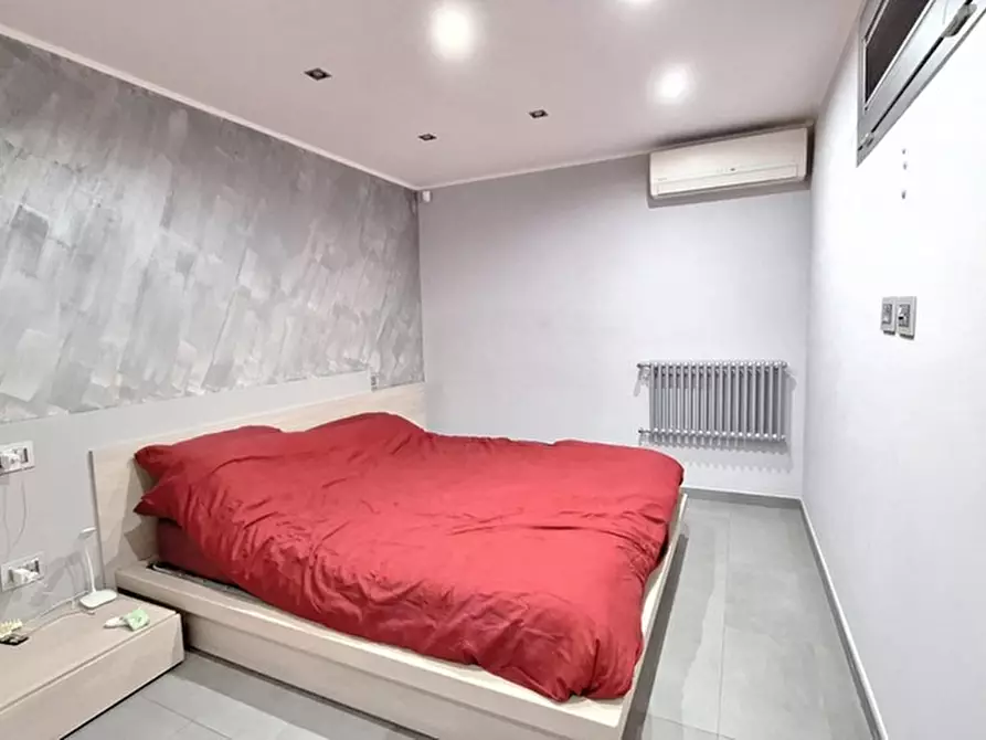 Immagine 13 di Appartamento in vendita  in Via Bartolomeo Chioccarelli a Napoli