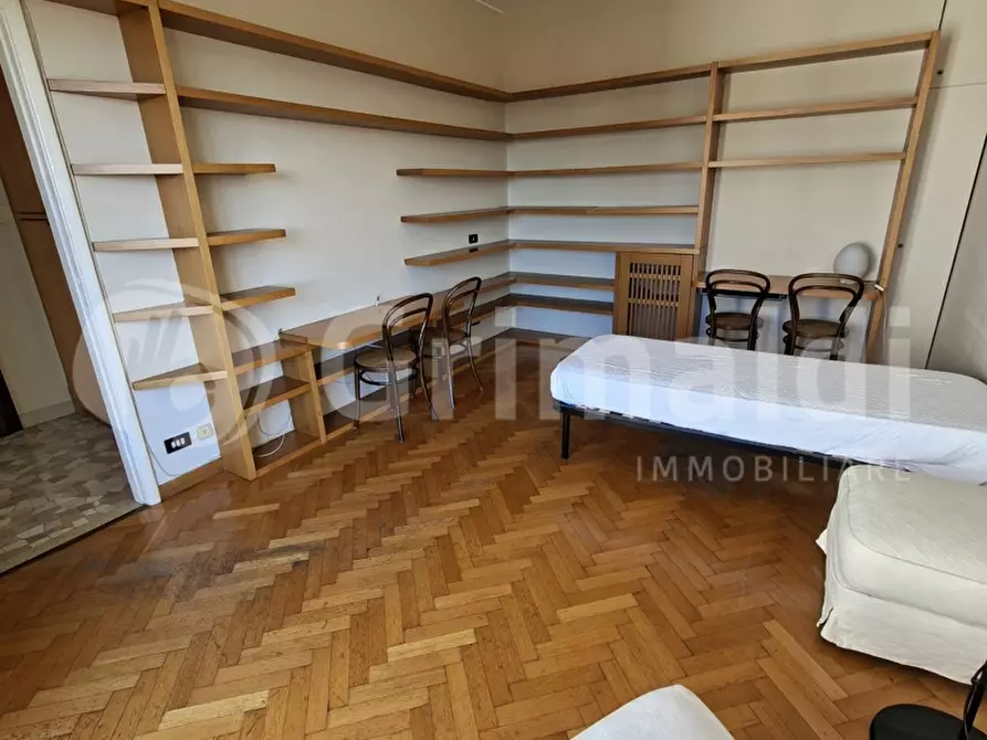 Immagine 18 di Appartamento in affitto  in Viale Romagna, 11 a Milano