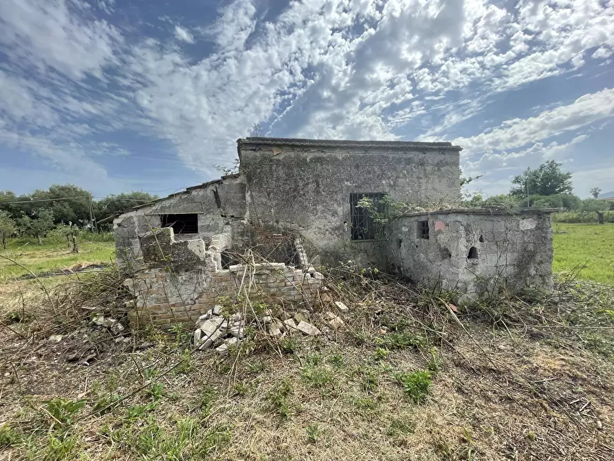 Immagine 9 di Rustico / casale in vendita  in Via SUGARELLE, 5 a Fondi