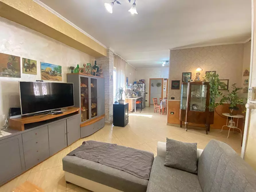 Immagine 6 di Casa indipendente in vendita  in Via Lauro, Snc a Mondragone