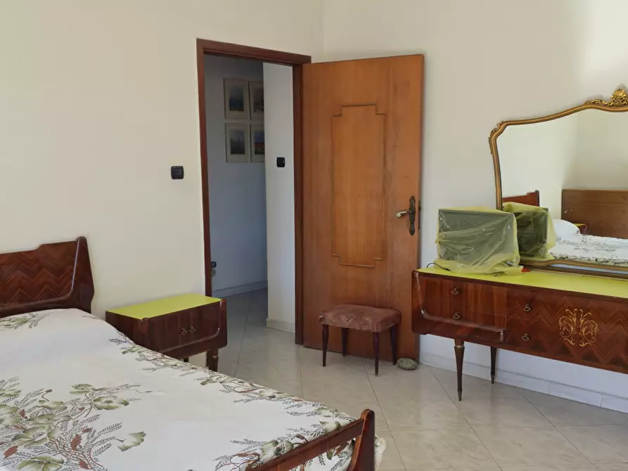 Immagine 2 di Appartamento in vendita  in Viale dei Feaci, 94 a Squillace