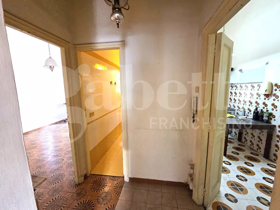 Immagine 13 di Appartamento in vendita  in Corso giuseppe garibaldi a Napoli