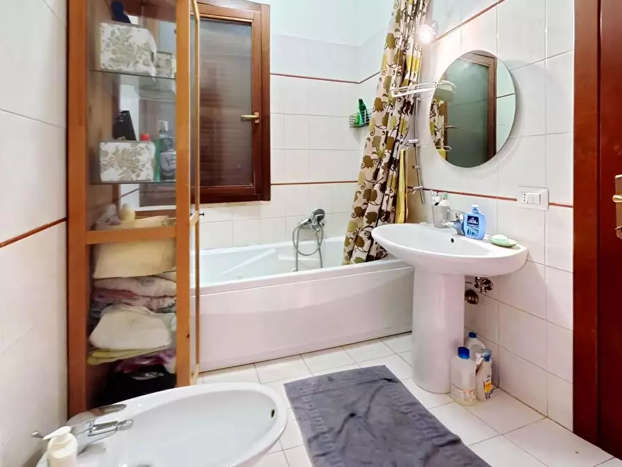 Immagine 4 di Villetta a schiera in vendita  in Via ANGELO VINCO, 3 a Roma