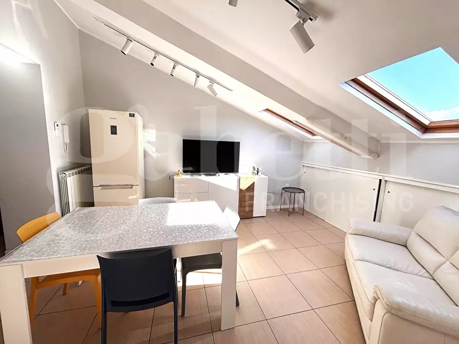 Immagine 4 di Appartamento in vendita  in Corso Giuseppe Garibaldi a Napoli