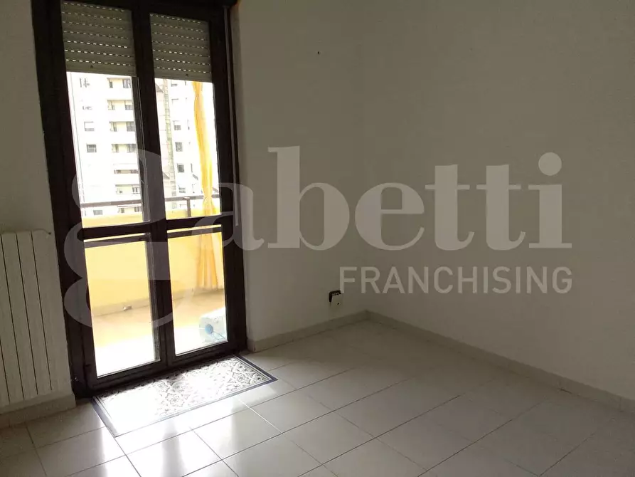 Immagine 8 di Appartamento in vendita  in Piazza SANDRO PERTINI, 5 a Taranto