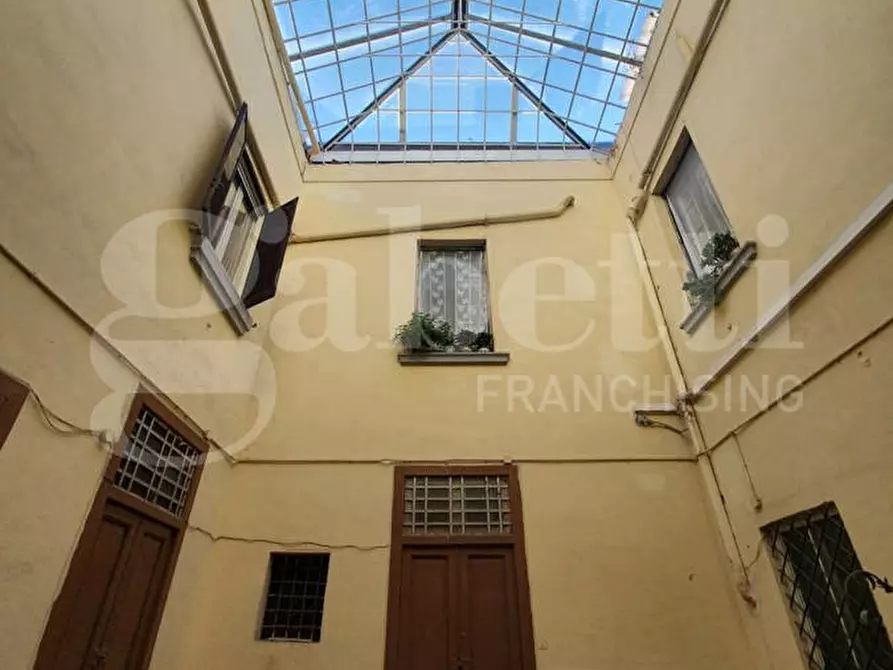 Immagine 3 di Appartamento in vendita  in Corso Umberto I, 94 a Torre Annunziata