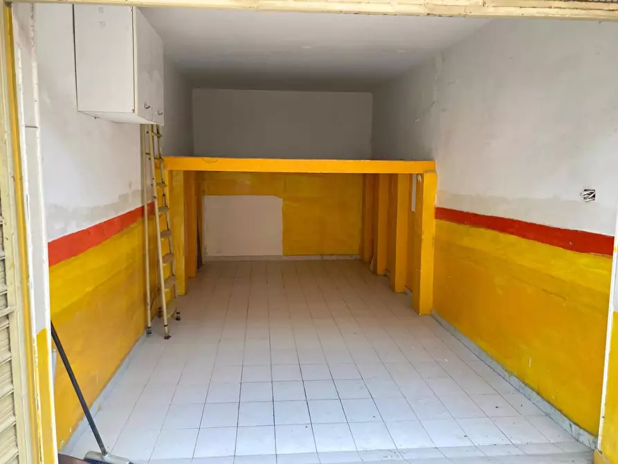 Immagine 7 di Box auto in vendita  in Via Aspromonte a San Severo