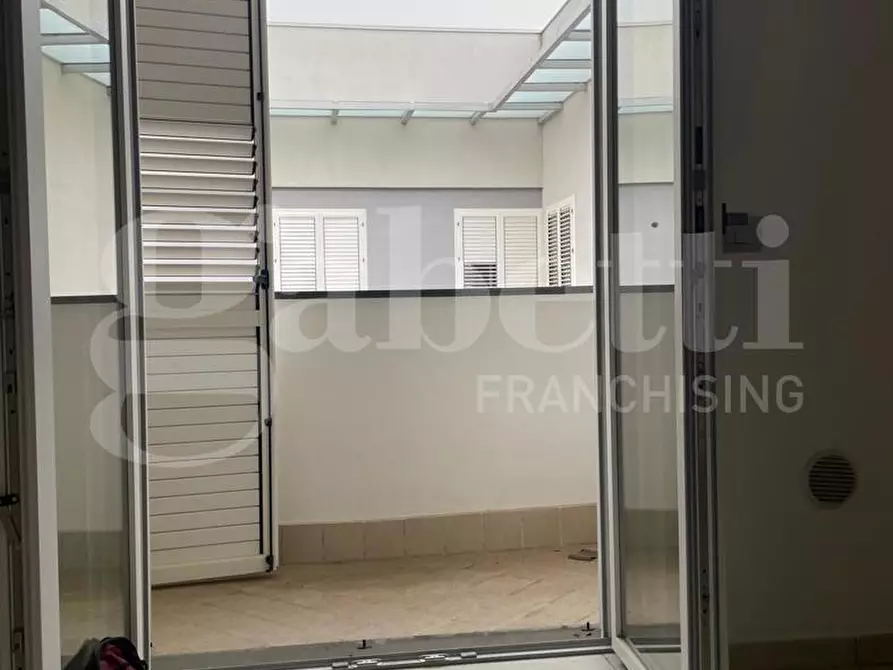 Immagine 8 di Appartamento in vendita  in Via nazionale appia a Curti