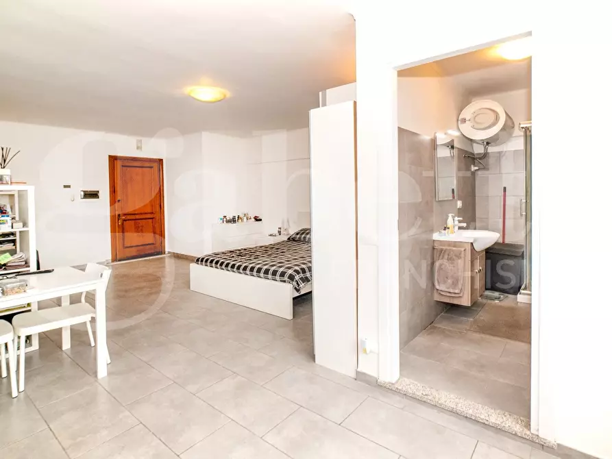 Immagine 15 di Ufficio in vendita  in Via Michelangelo Peroglio, 27 a Roma