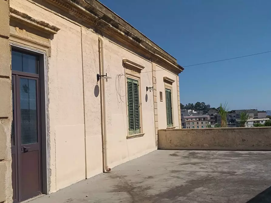 Immagine 35 di Rustico / casale in vendita  in Via R.Margherita, 27 a Messina