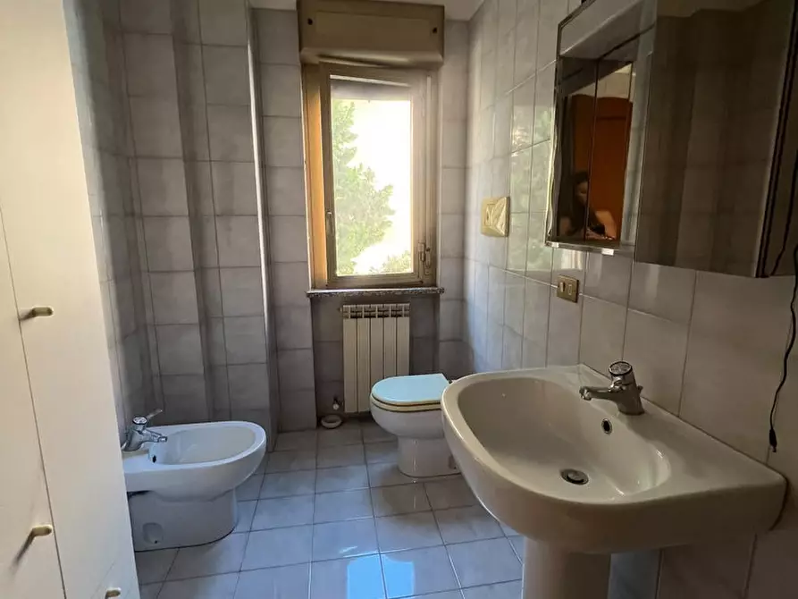 Immagine 12 di Ufficio in vendita  in Via DELLE ORCHIDEE, 2 a Rieti