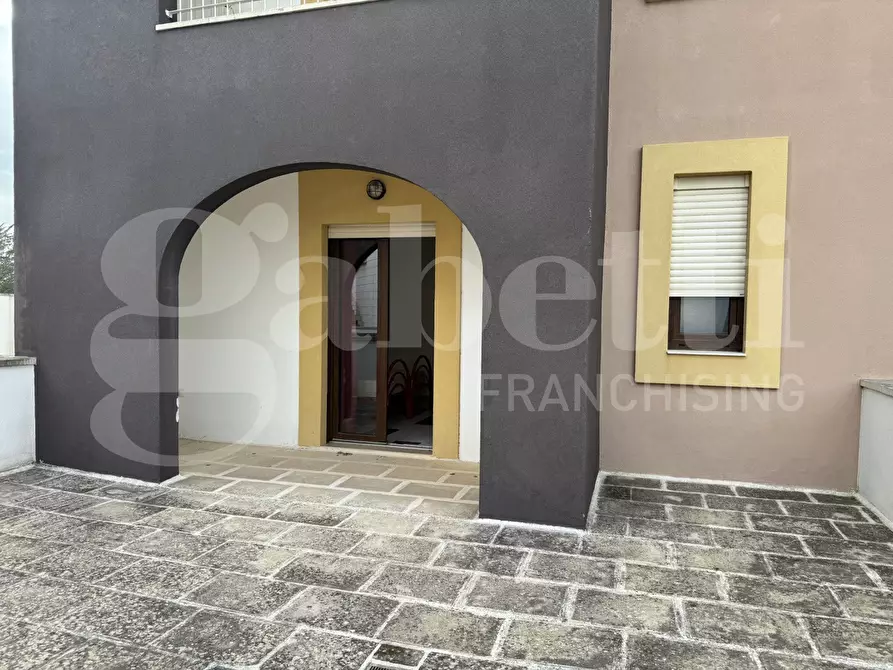 Immagine 15 di Appartamento in vendita  in Via Vittorio Veneto, 15 a Giurdignano