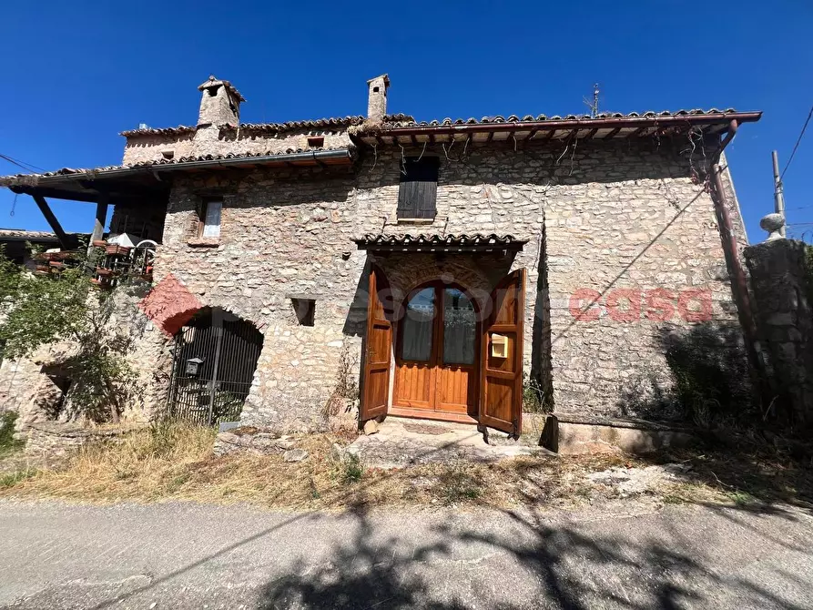 Immagine 2 di Casa bifamiliare in vendita  in Via frazione Cerqueto a Spoleto