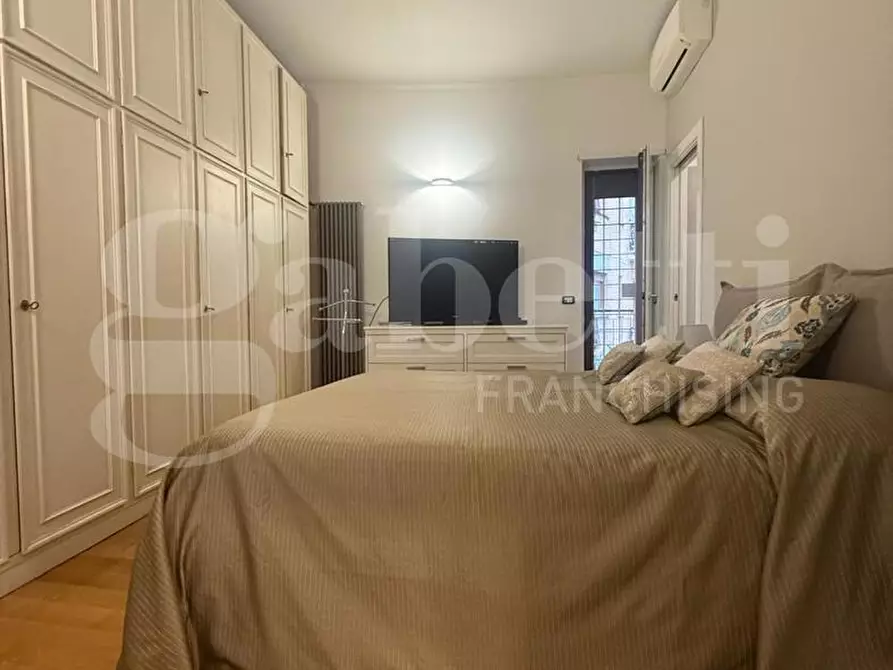 Immagine 14 di Appartamento in vendita  in Via Antonio De Viti De Marco a Roma