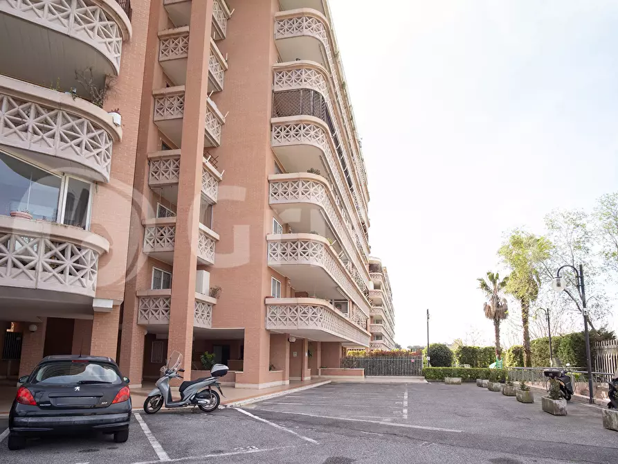 Immagine 33 di Appartamento in vendita  in Via Roberto Ago, 50D a Roma
