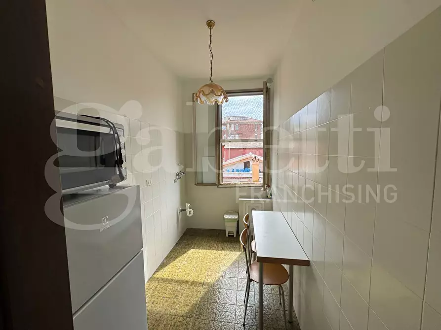 Immagine 8 di Appartamento in vendita  in Via Morlupo a Roma