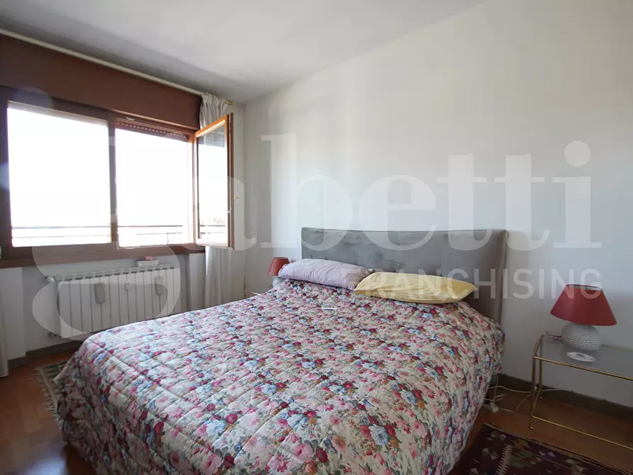 Immagine 11 di Appartamento in vendita  in Viale Giuseppe Garibaldi, . a Venezia