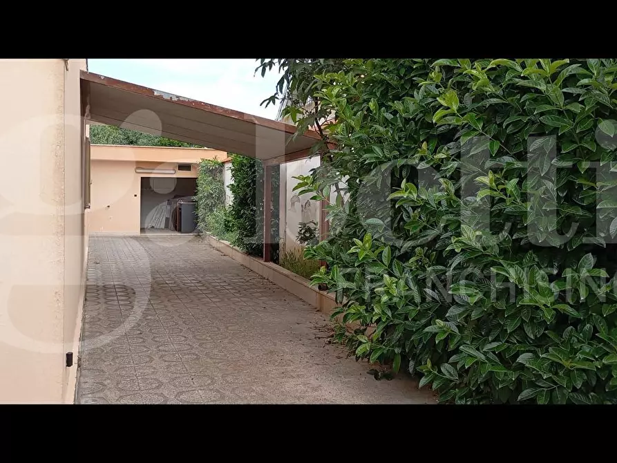 Immagine 30 di Casa quadrifamiliare in vendita  in Via Bianchi pittori, 3 a Lecce