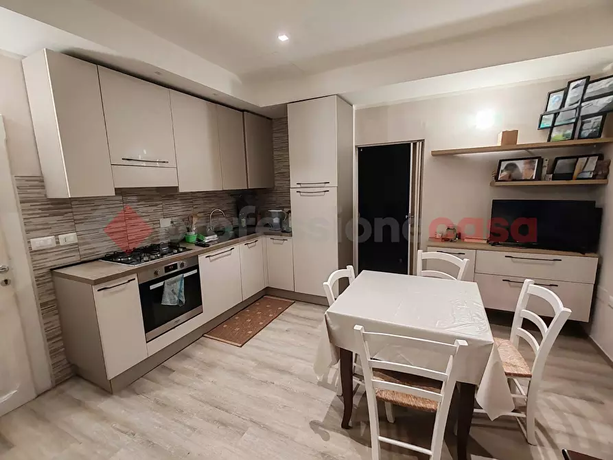 Immagine 1 di Appartamento in vendita  in Via XXV Aprile a Spoleto