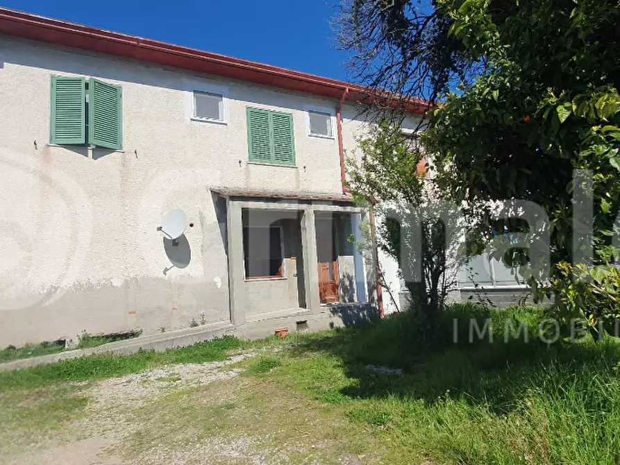 Immagine 25 di Appartamento in vendita  in Via CHIUSA, 38 a Massa