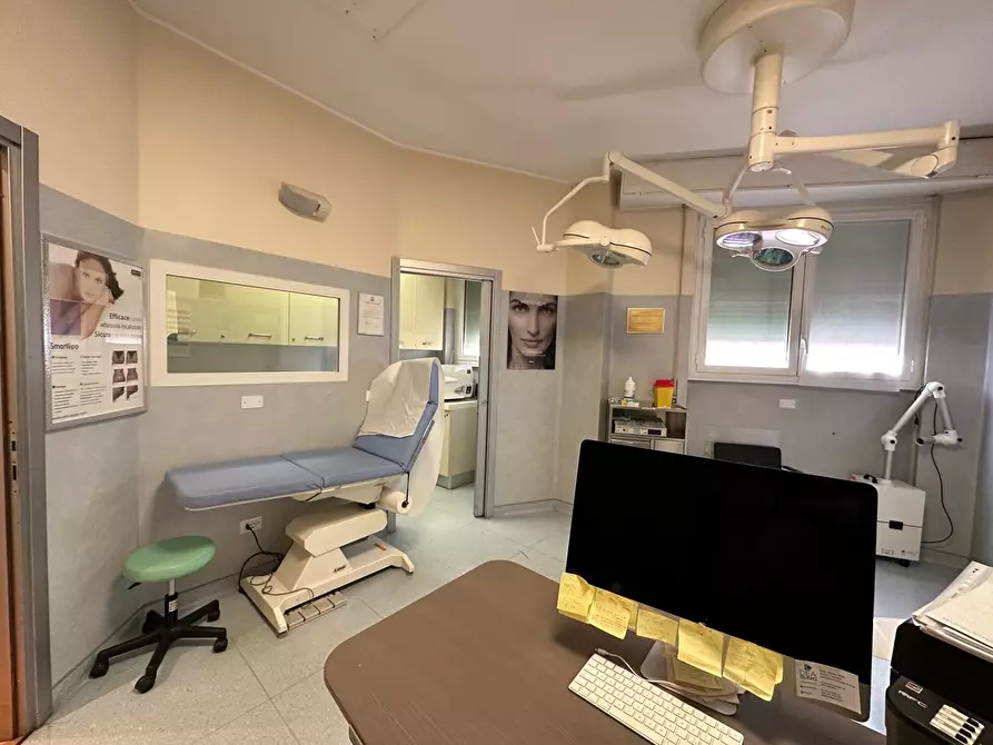 Immagine 13 di Ufficio in vendita  in Via Giovanni Pezzotti, 10 a Milano