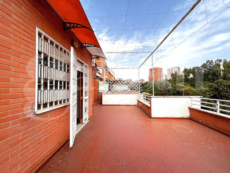 Immagine 11 di Appartamento in vendita  in Via Carlo Emilio Gadda, 151 a Roma