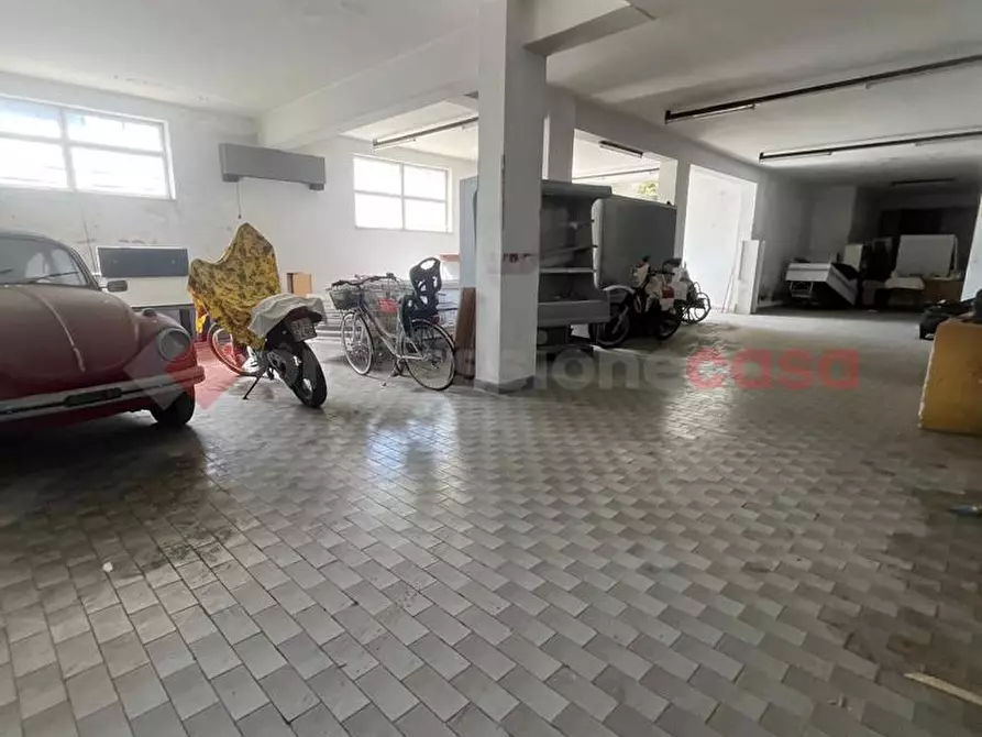 Immagine 2 di Negozio in vendita  in Via Giuseppe Di Vittorio, snc a Ostuni