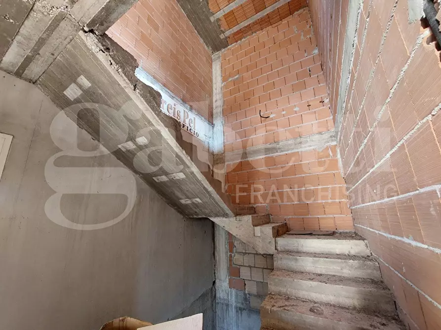 Immagine 3 di Casa bifamiliare in vendita  in Via Cristoforo Colombo, 3 a Sant'omero