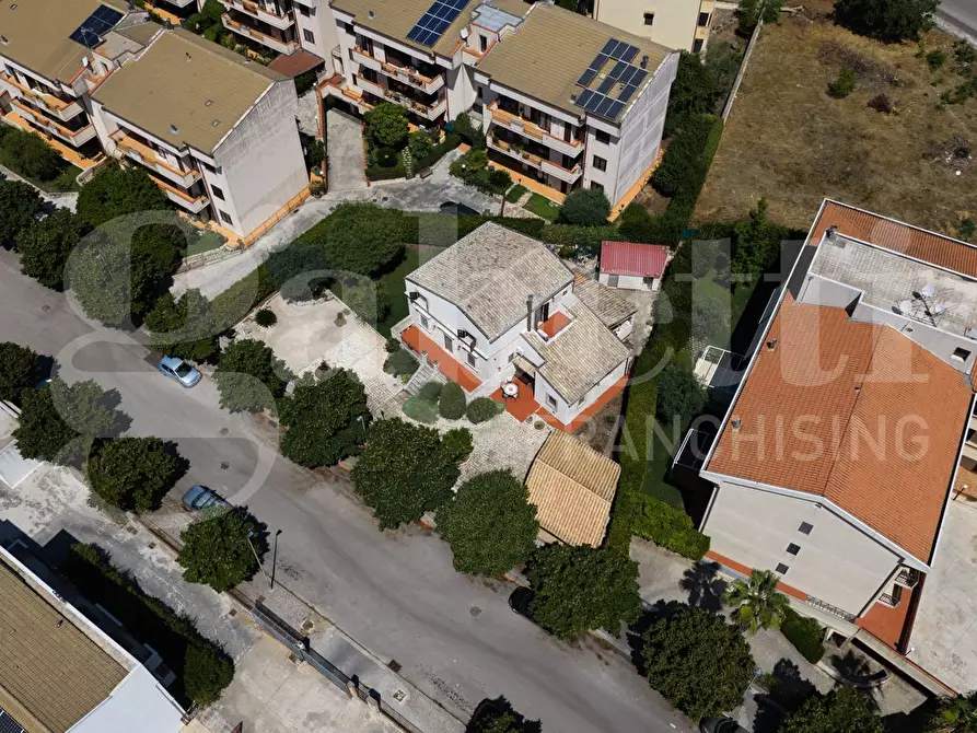 Immagine 45 di Villa in vendita  in Via Livatino, 18 a Ragusa
