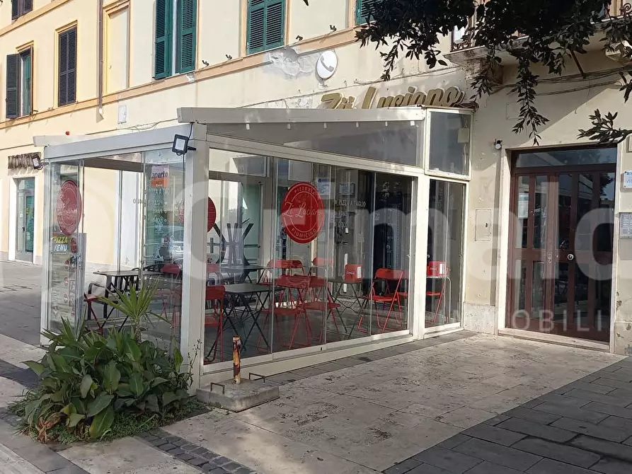 Immagine 16 di Attività commerciale in vendita  in Via della Torre Clementina, 52 a Fiumicino