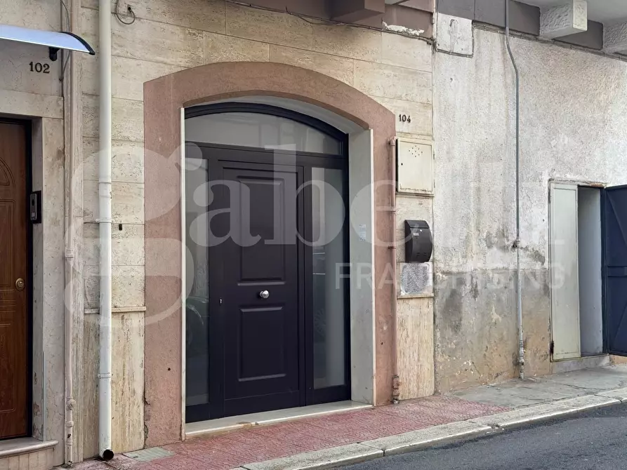 Immagine 1 di Appartamento in vendita  in Via Giuseppe Mazzini, 104 a Mola Di Bari